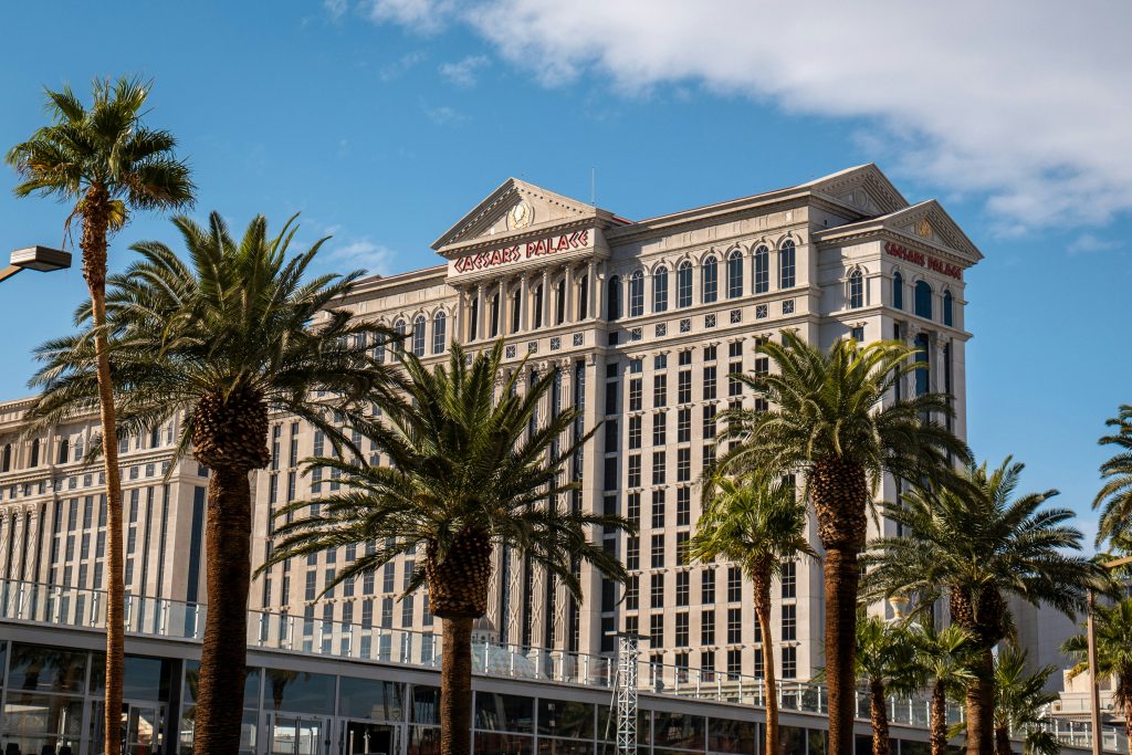 view of a luxury hotel in the daylight for the best hotel deals