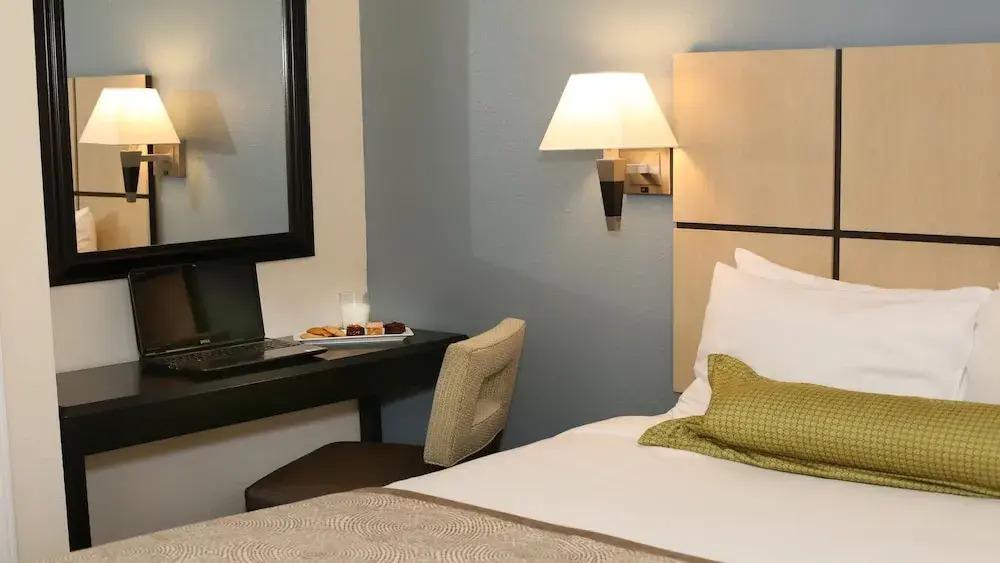 hotel image 13