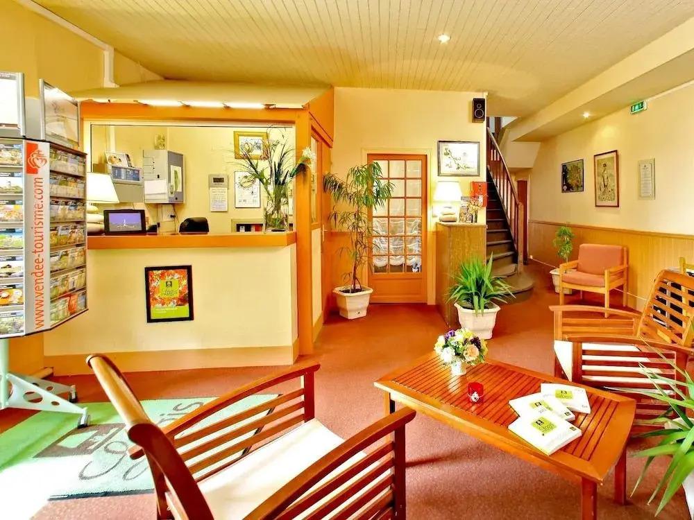 hotel image 13