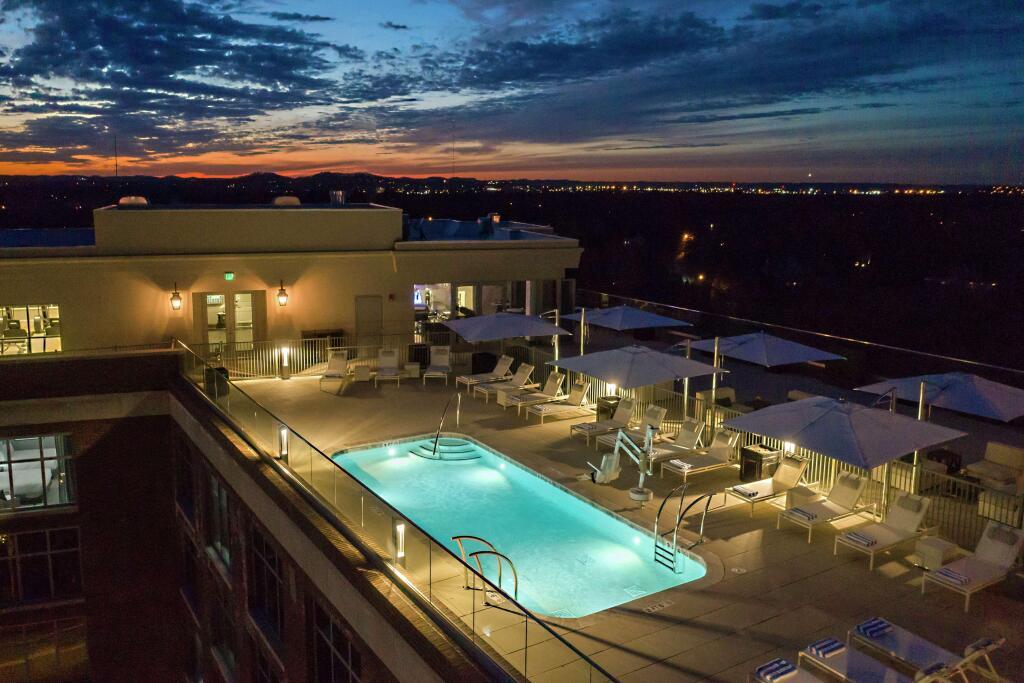 hotel image 10