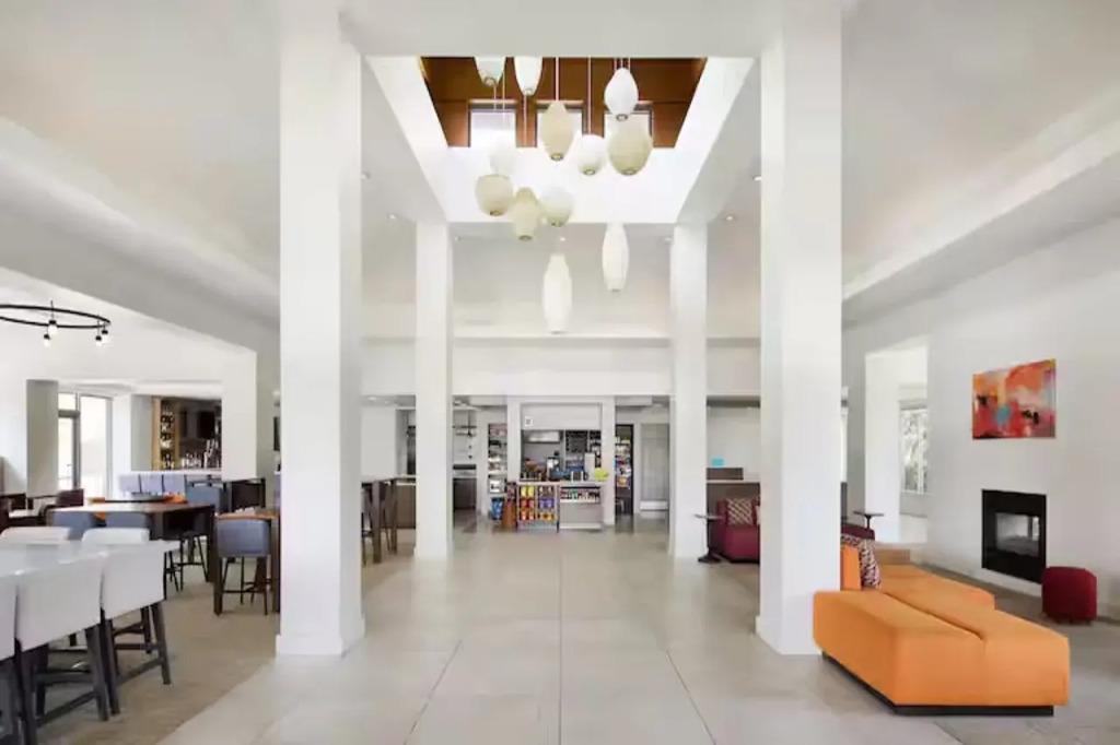 hotel image 10
