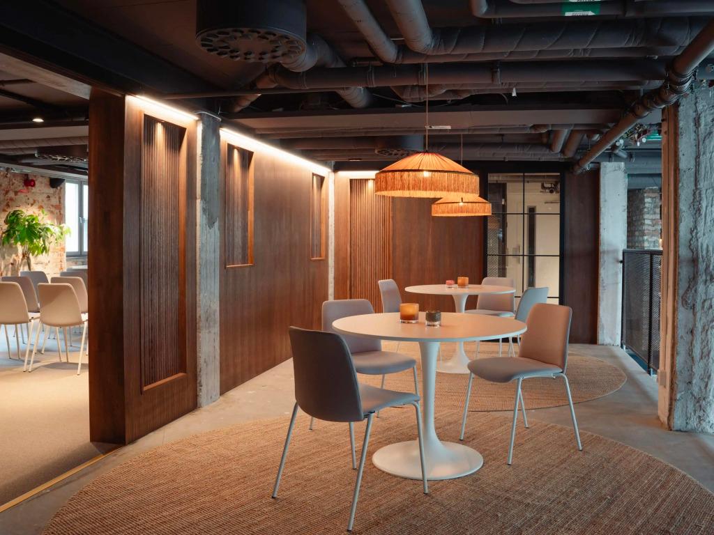 hotel image 16