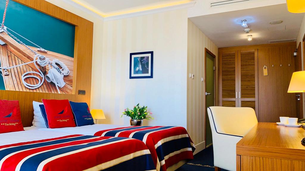 hotel image 12