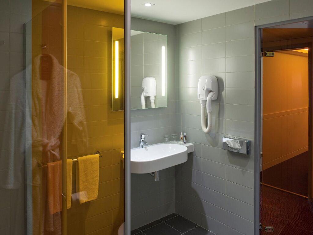 hotel image 13