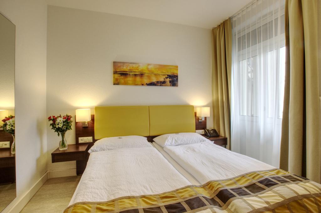 hotel image 12