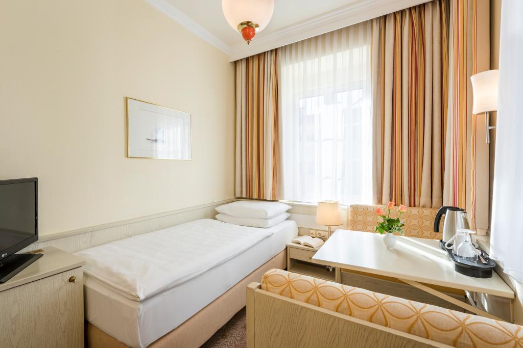 hotel image 10