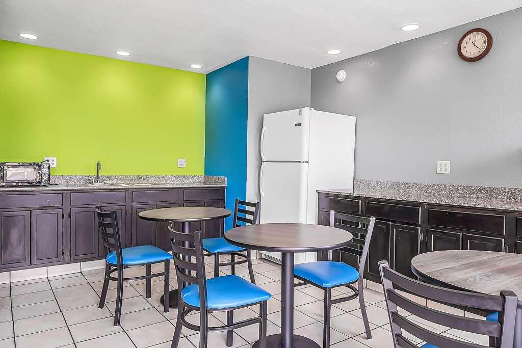 hotel image 9