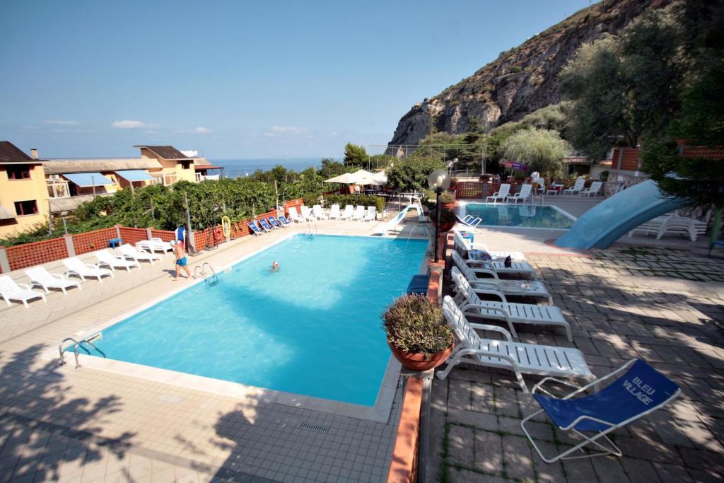 hotel image 10