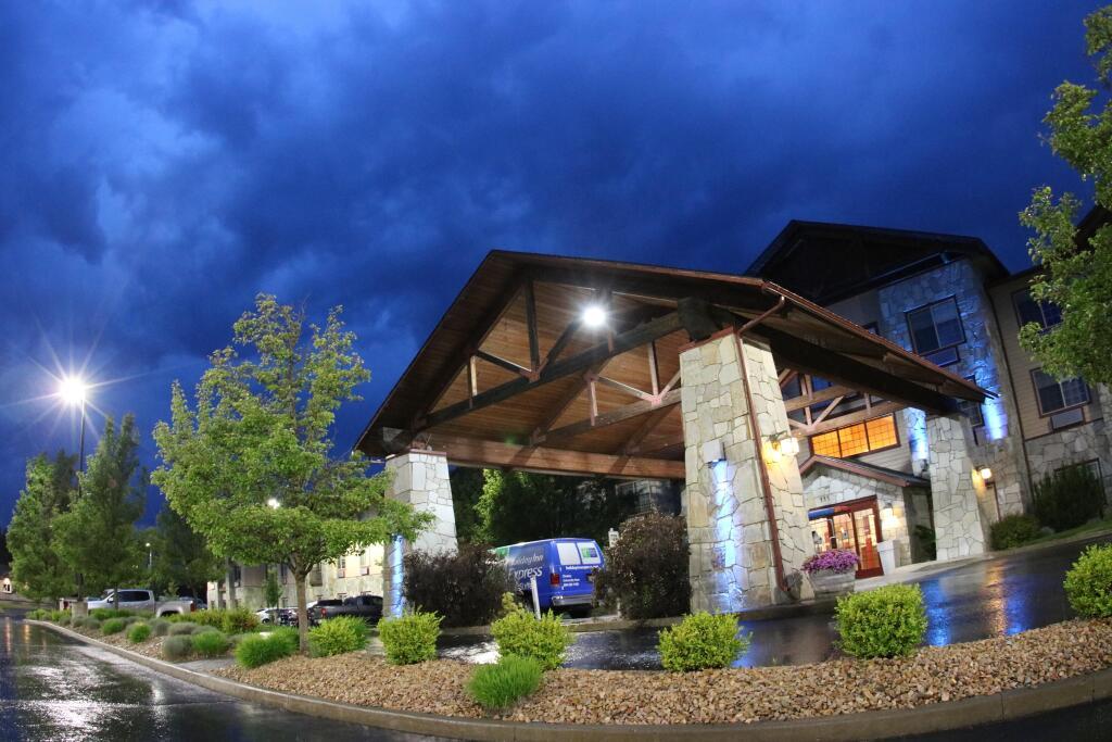 hotel image 10