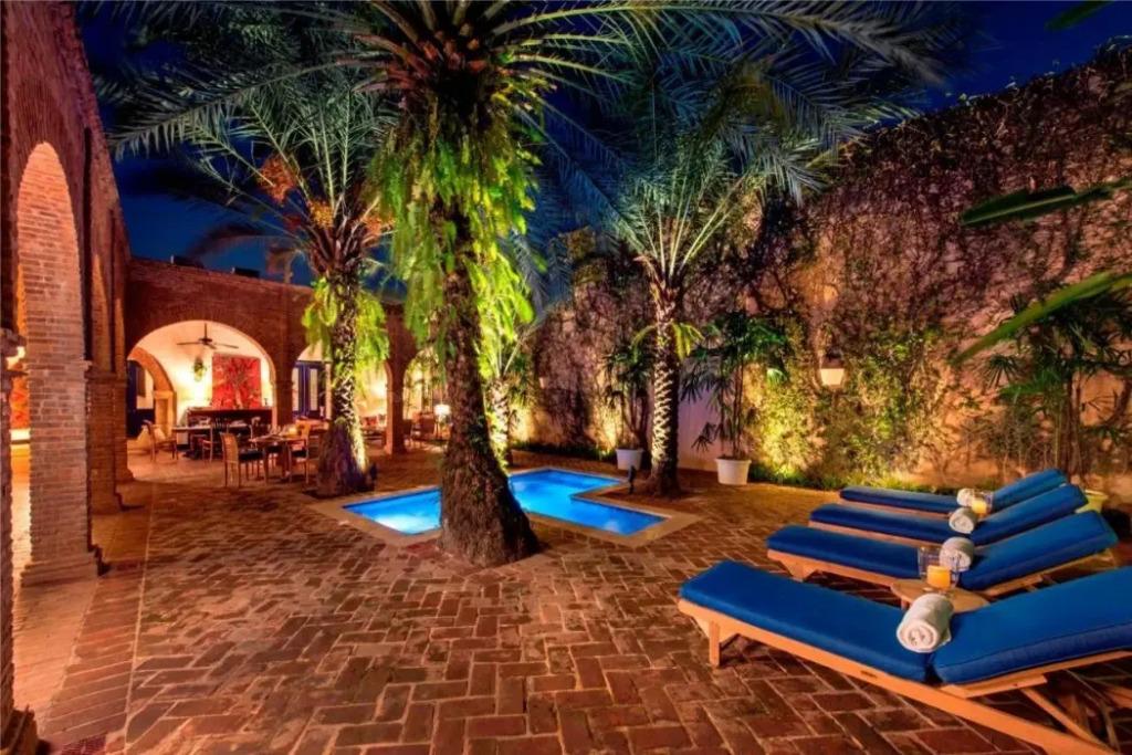 hotel image 11