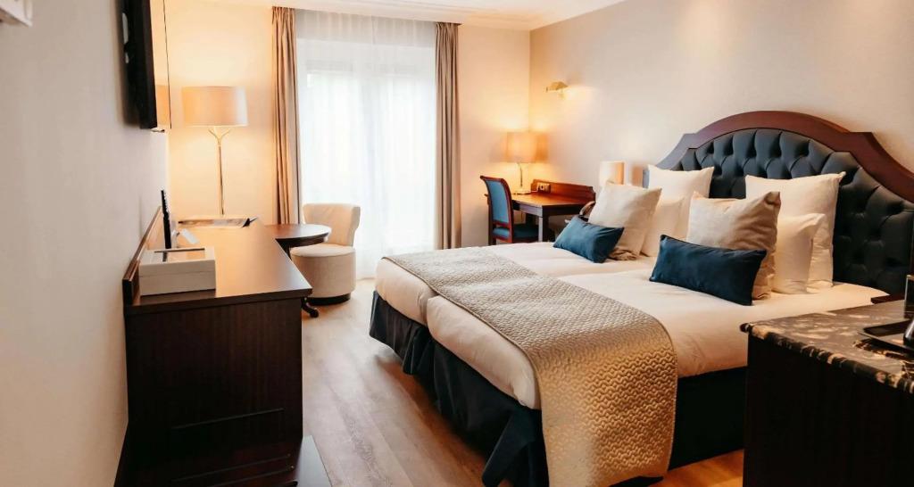 hotel image 13