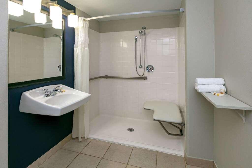 hotel image 13