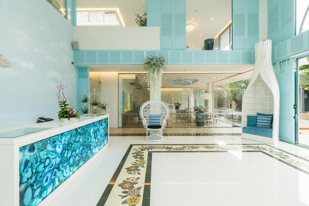 hotel image 8