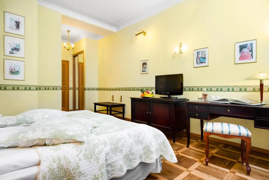 hotel image 18