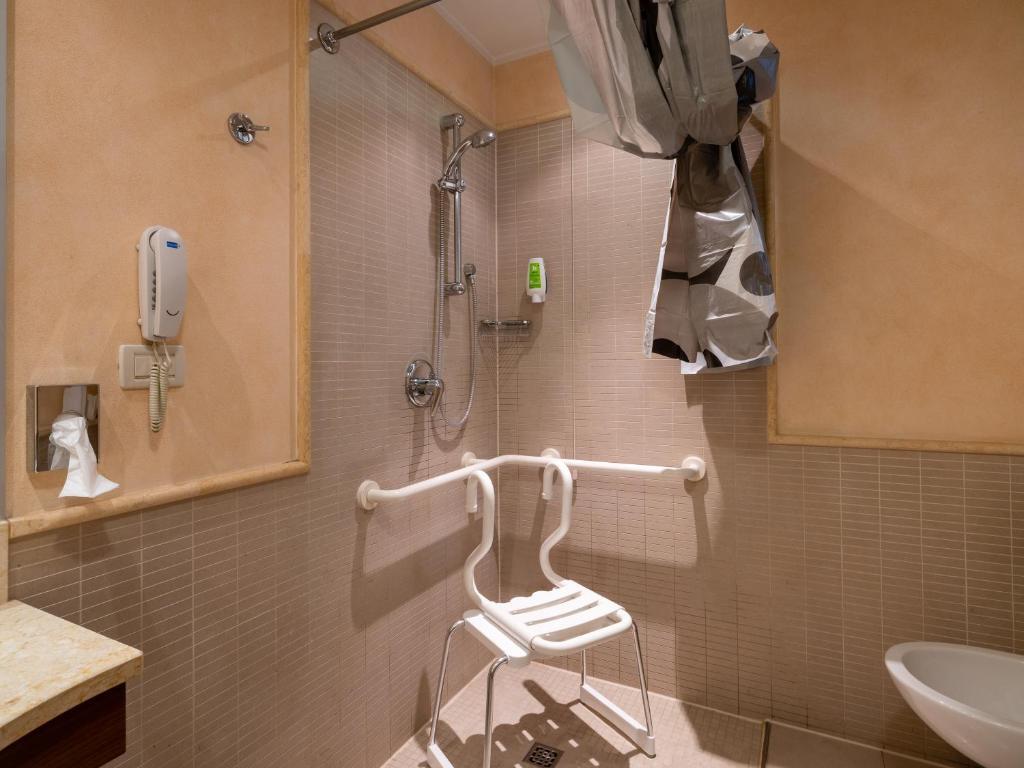 hotel image 16