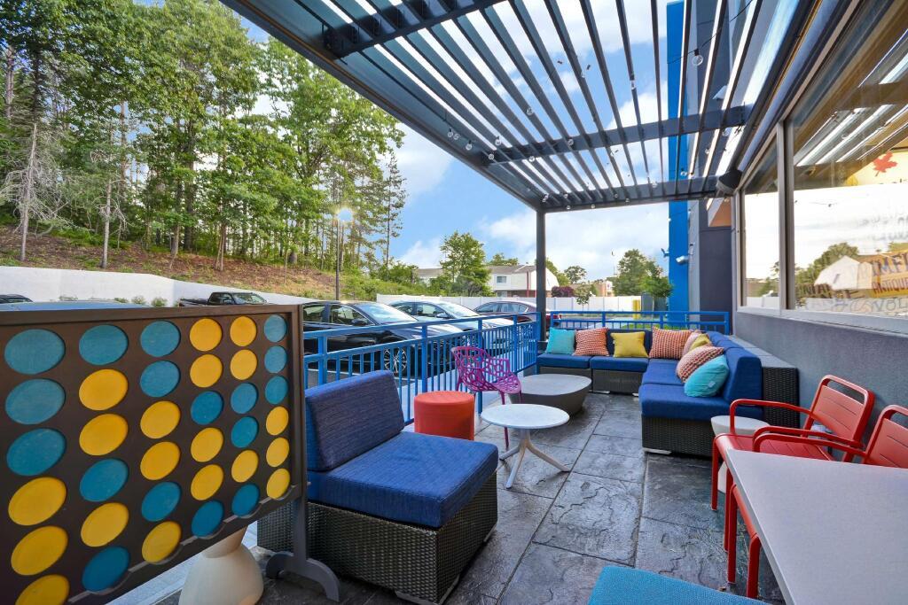 hotel image 8