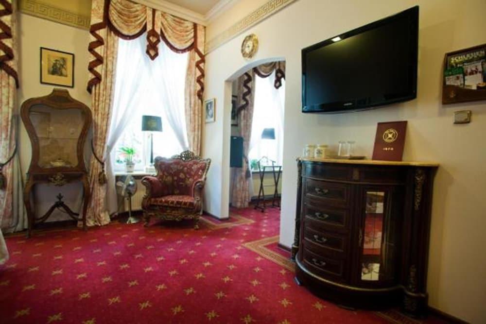 hotel image 8