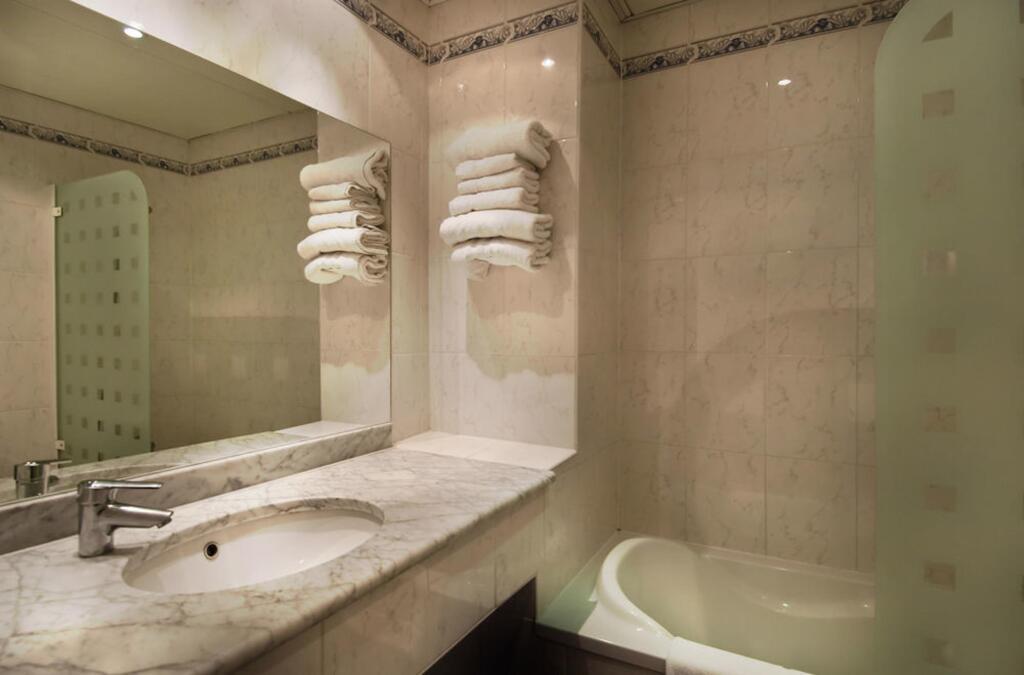 hotel image 16