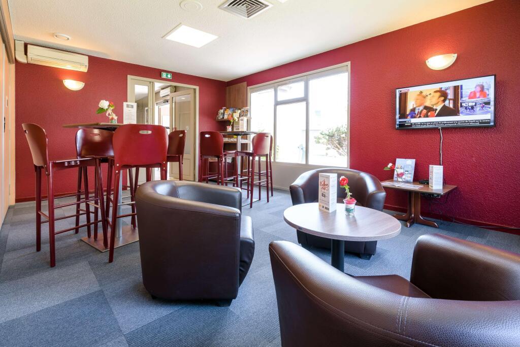 hotel image 10