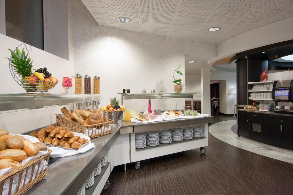 hotel image 13