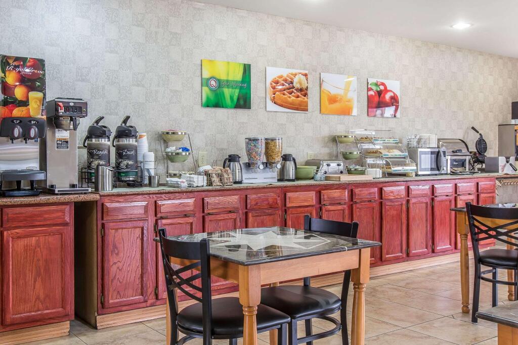 hotel image 11