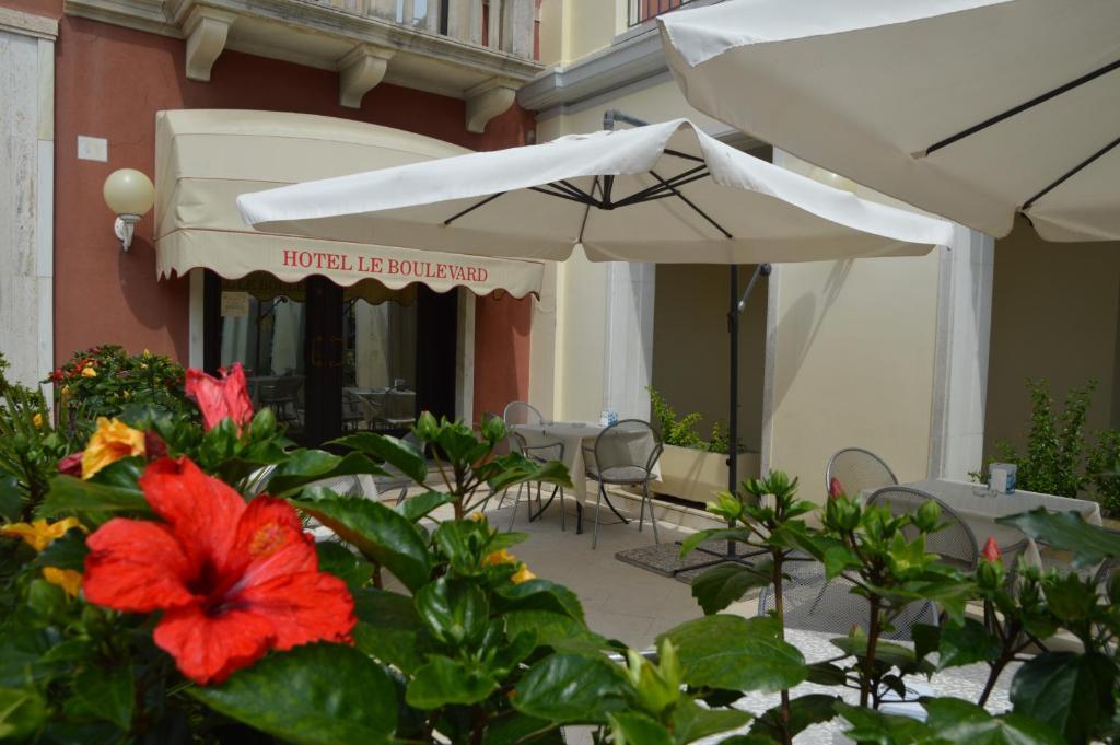 hotel image 16