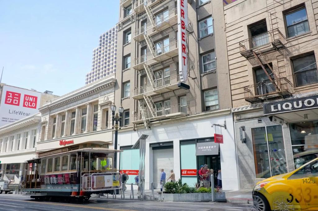 hotel image 37