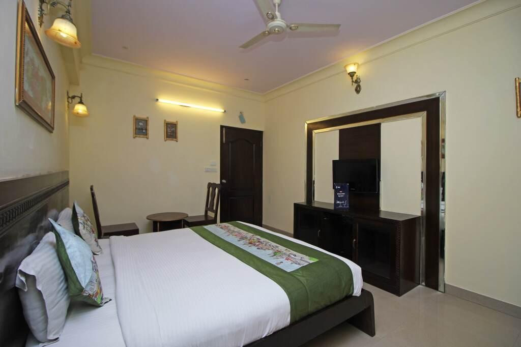 hotel image 13