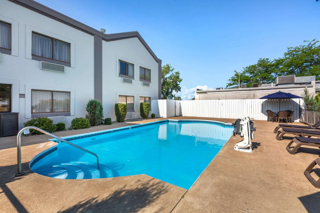 hotel image 12
