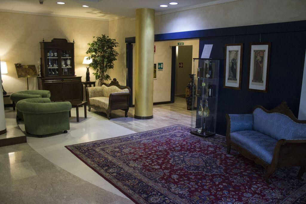 hotel image 11