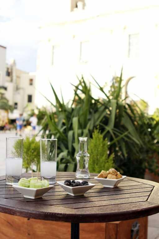 hotel image 9