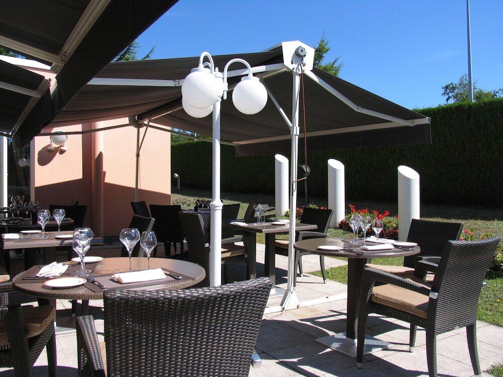 hotel image 12