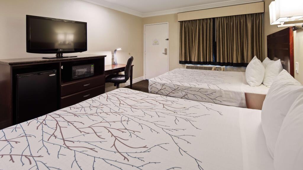 hotel image 16