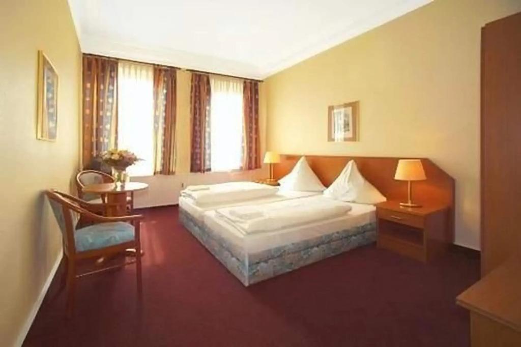 hotel image 13