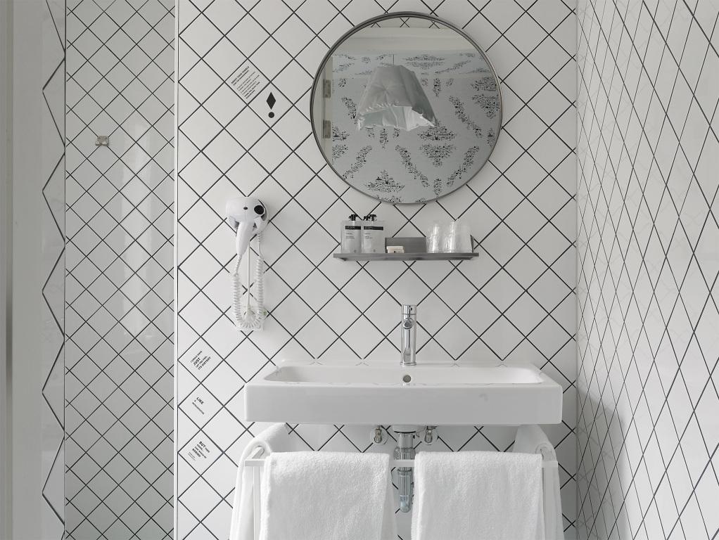 hotel image 16