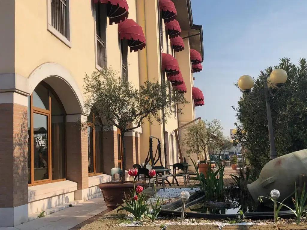 hotel