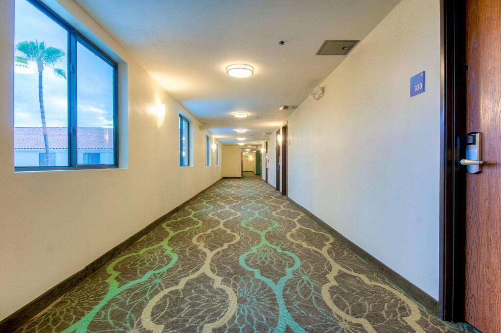 hotel image 13