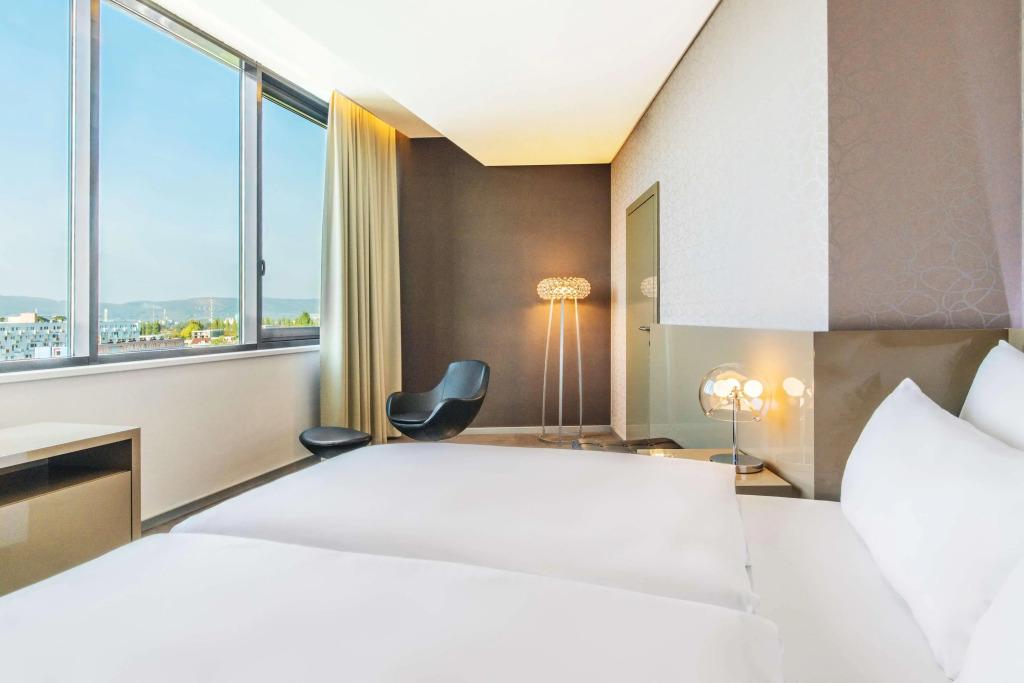 hotel image 16