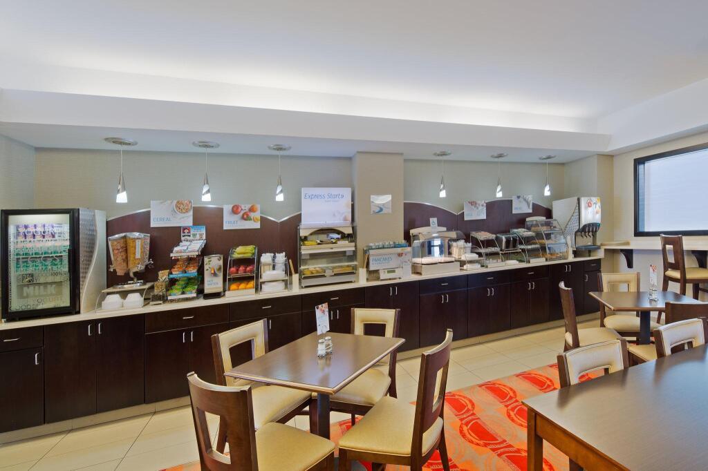 hotel image 11