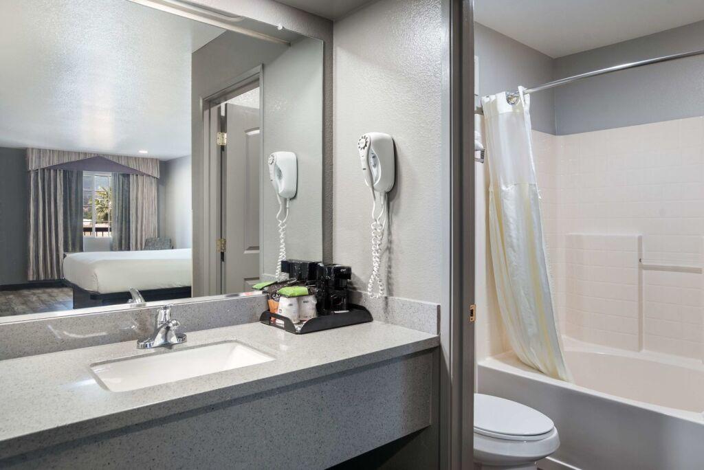 hotel image 8