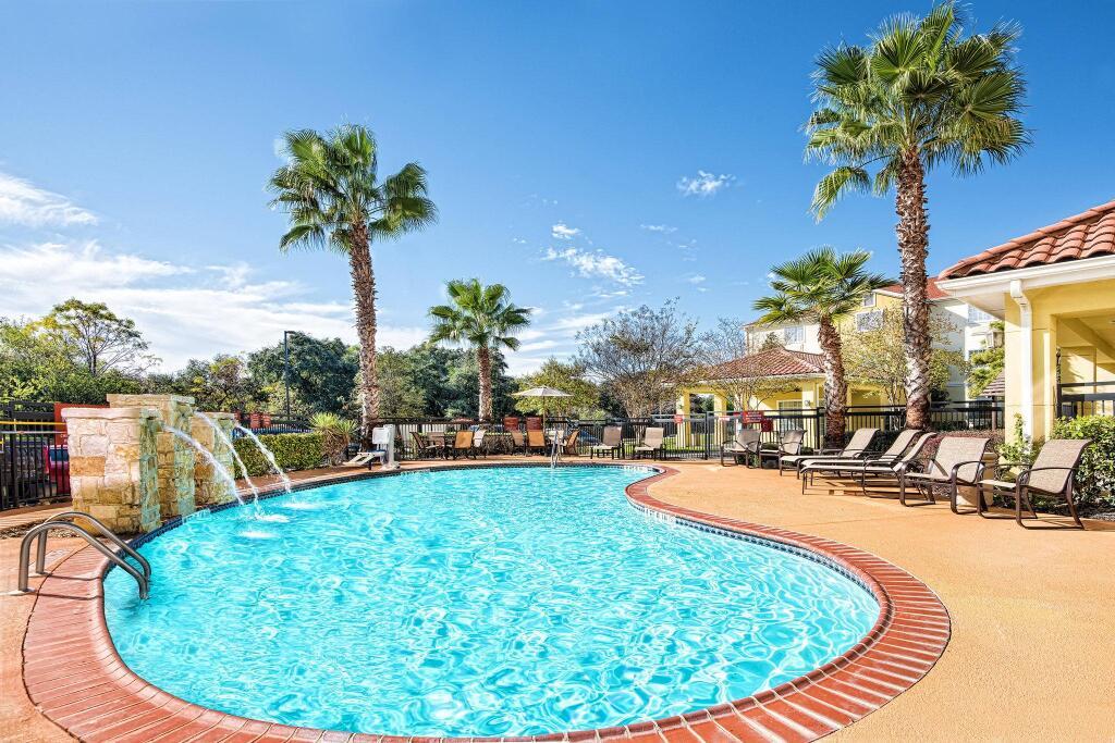 hotel image 12