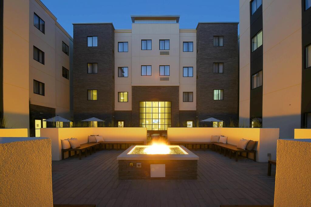 hotel image 13