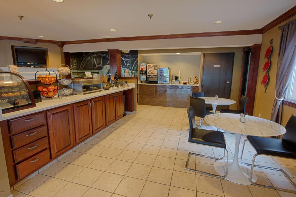 hotel image 13