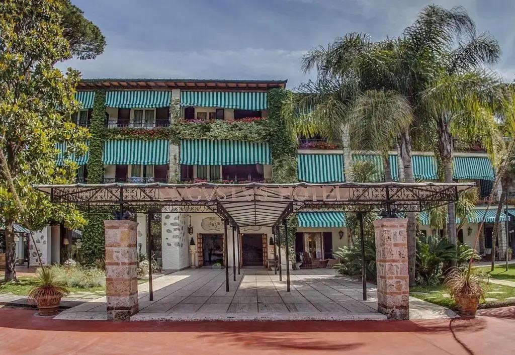 hotel image 13