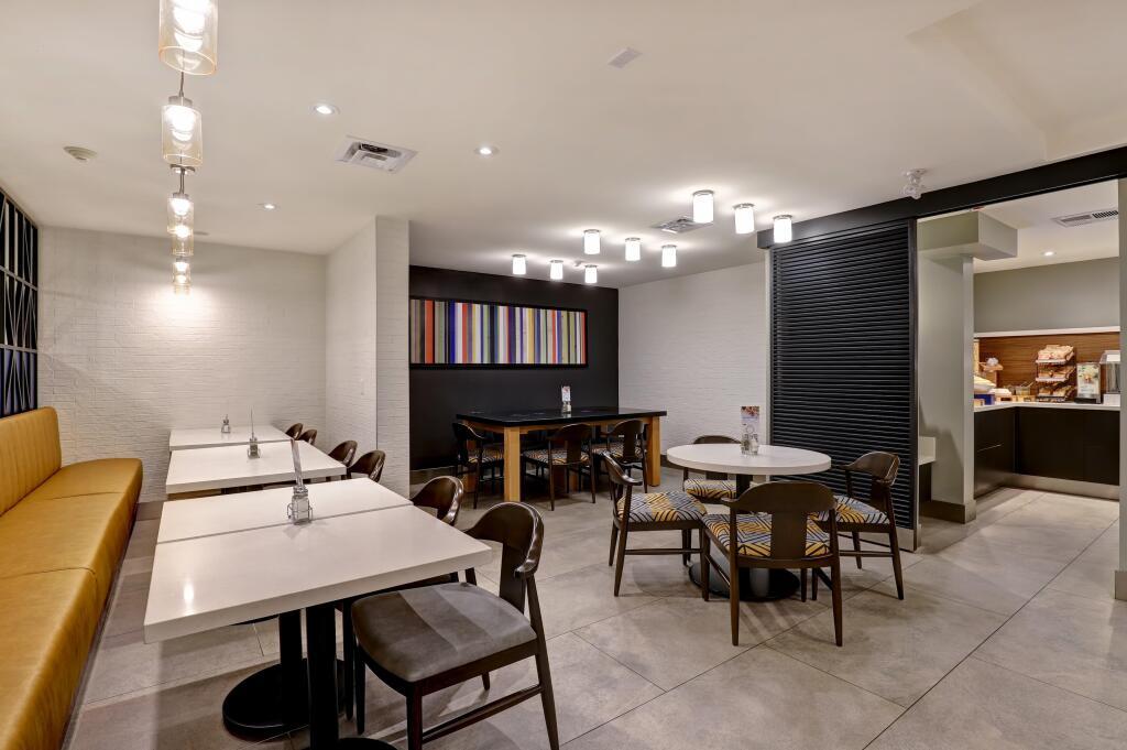 hotel image 12