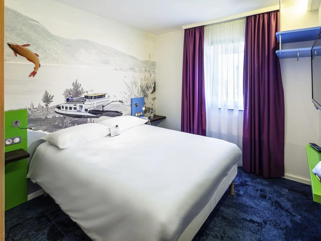 hotel image 8