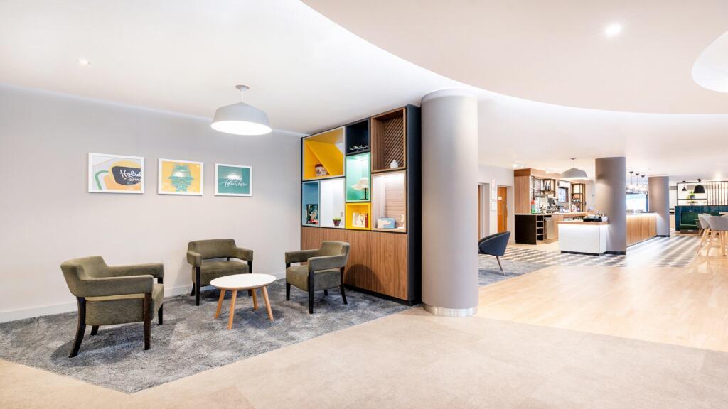 hotel image 9