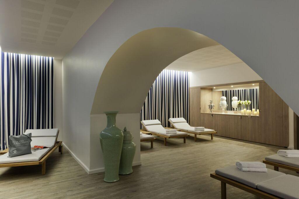 hotel image 35