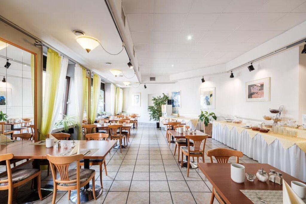 hotel image 13