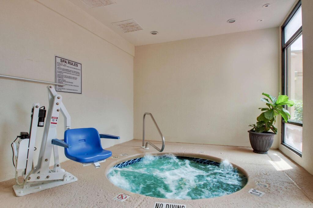 hotel image 13